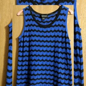 August Silk Medium Black & Blue Sleeveless Blouse